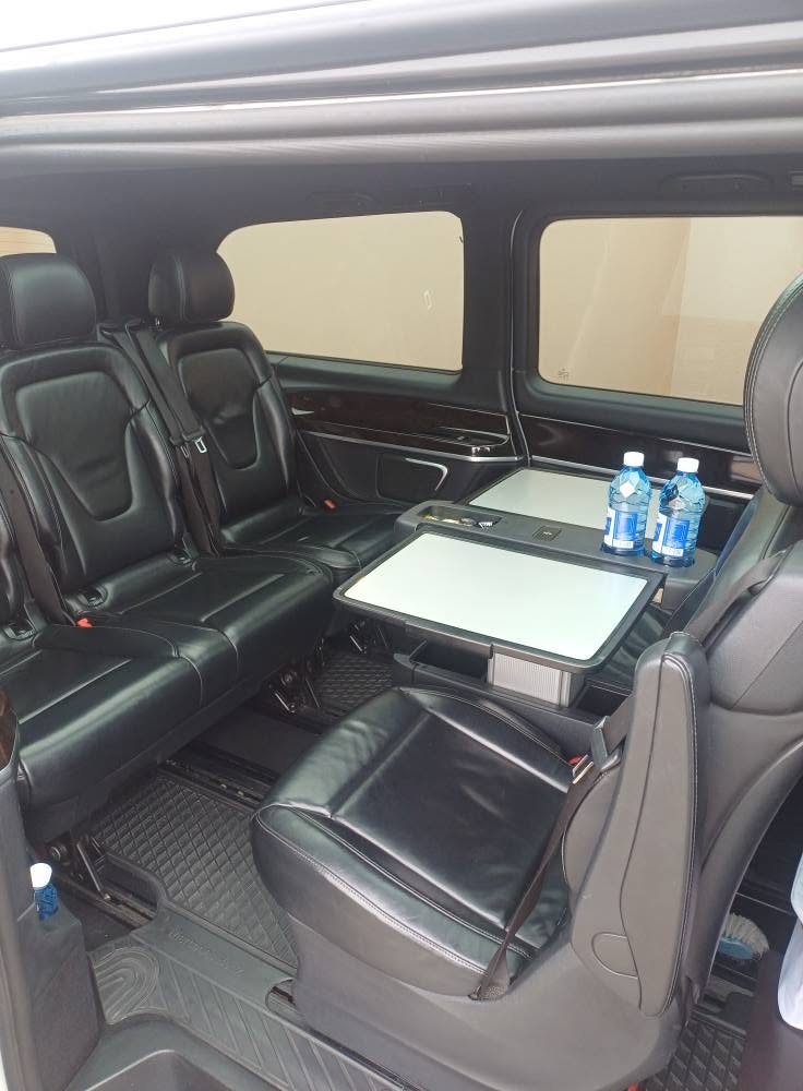 Mercedes-Benz V-Class interior